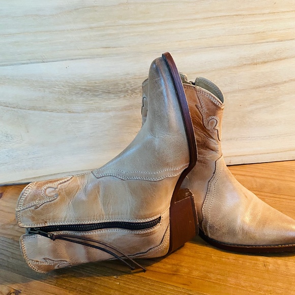 Free People New Frontier Western Tan Ankle Boots - Picture 5 of 7